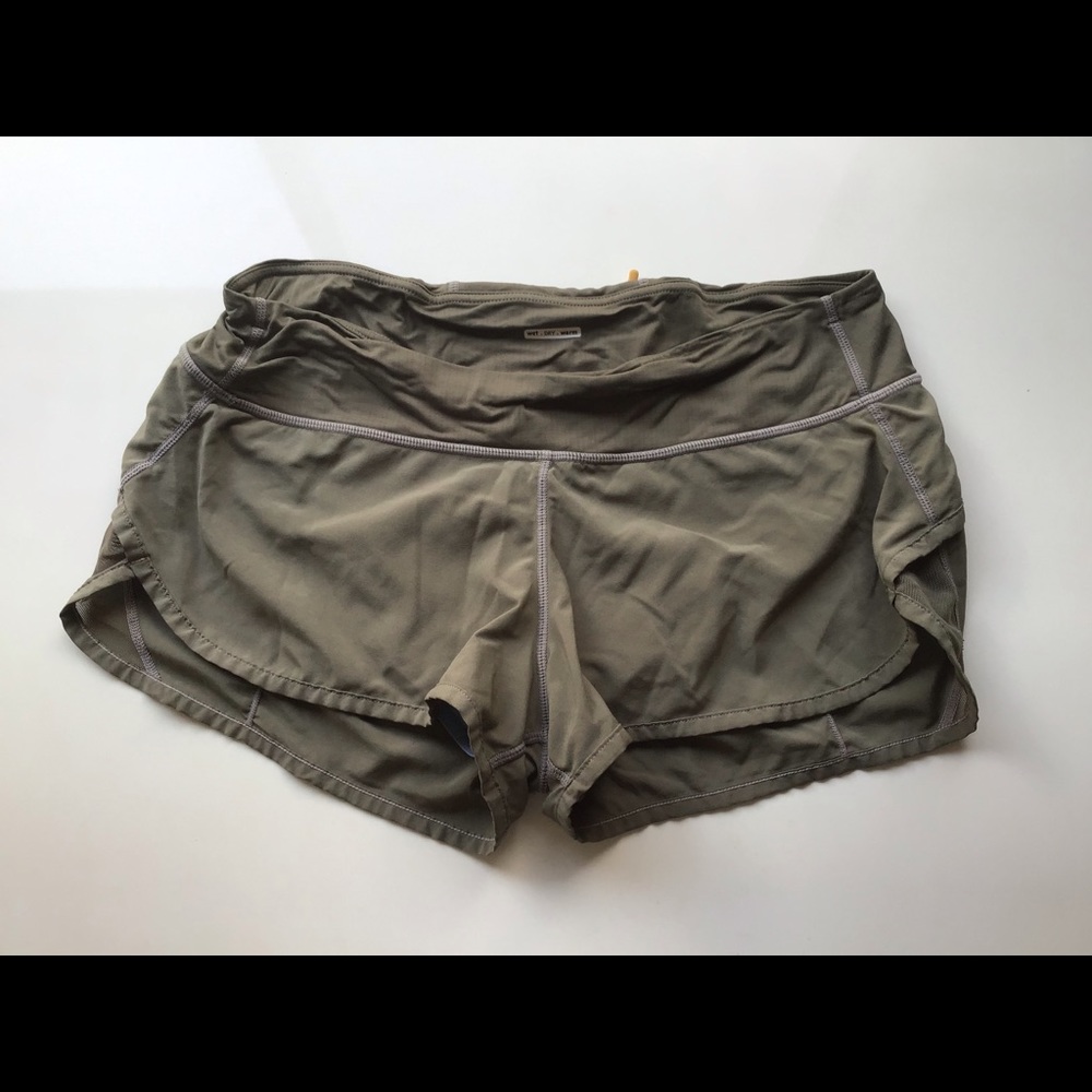 Lululemon army green athletic shorts wet dry warm
